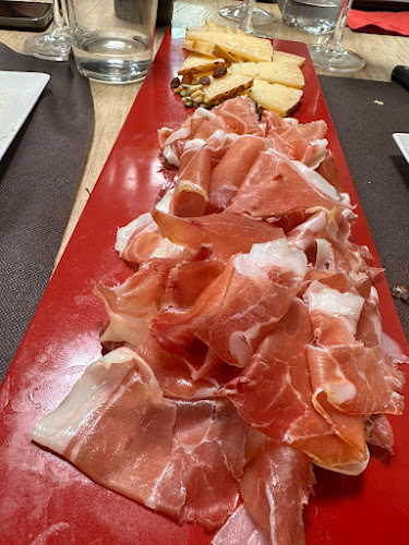 Comentarii opinii despre Bar Cerveceria Gin