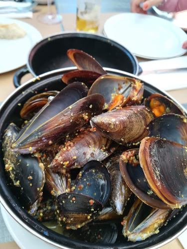 C. de Josefa Valcárcel, 10, Cdad. Lineal, 28027 Madrid