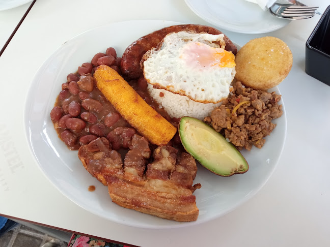 Opinii despre TODO BIEN în Valencia - Gastronomía y hostelería