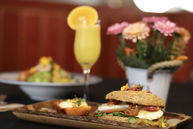 Colibri Brunch & Tapa Paellas - Barcelona