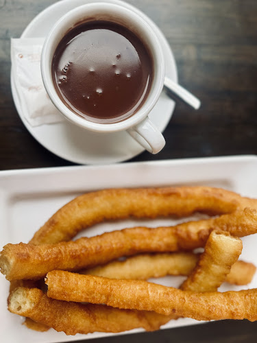 Reviews of Cafetería Churrería Las Caracolas Bar Quemao in Arucas - Gastronomía y hostelería