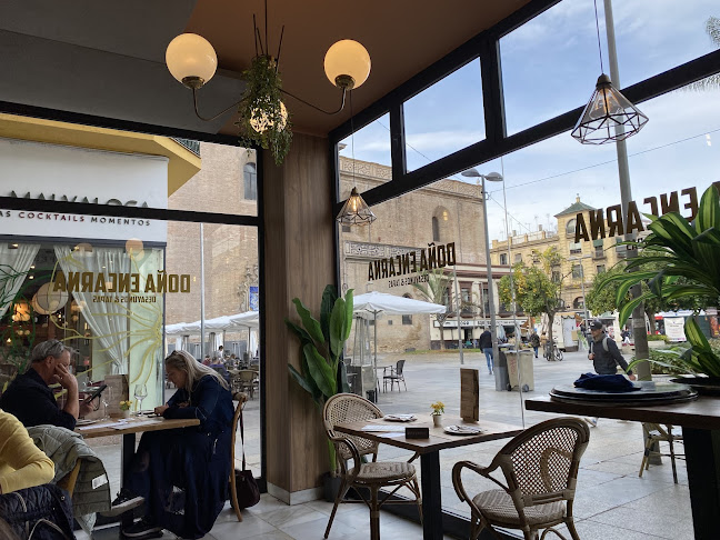 Plaza de la Encarnación, C. Puente y Pellón, 24, 41003 Sevilla