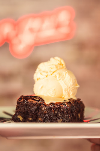 Hangar Café Phone number