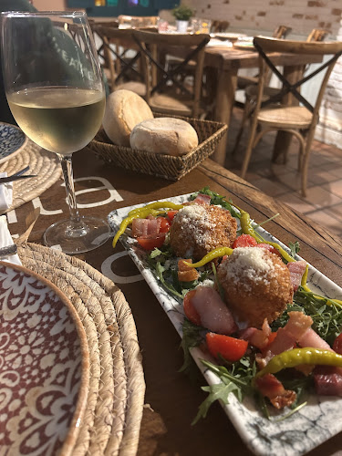Reviews of Mesón Dos Pozos y Jimena in Camargo - Gastronomía y hostelería