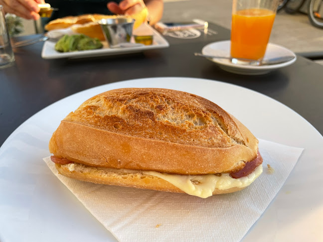 Mums cafetería cervecería heladería - Gastronomía y hostelería