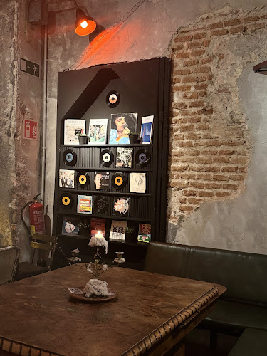 Lynch - Food and Cocktails Open Times