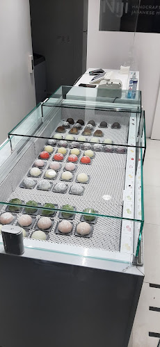 Comments and reviews of Niji