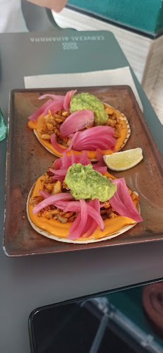 Comments and reviews of LA CALLEJERA - TRIBU TAPERA