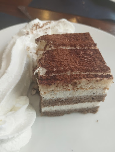 Carrer dels Nou Pins, 36, Nou Barris, 08016 Barcelona