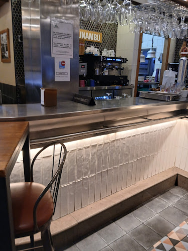 CASA MANOLO TAPAS BAR SEVILLANO - Sevilla