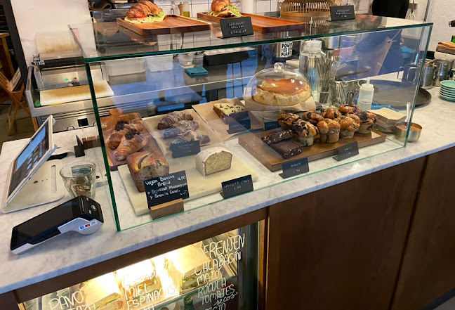 Comentarii opinii despre vitrina café