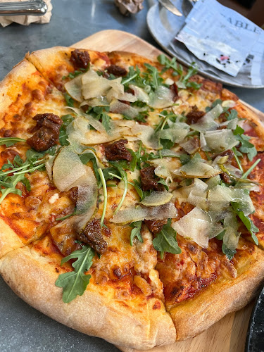 Lynch - Food and Cocktails - Gastronomía y hostelería