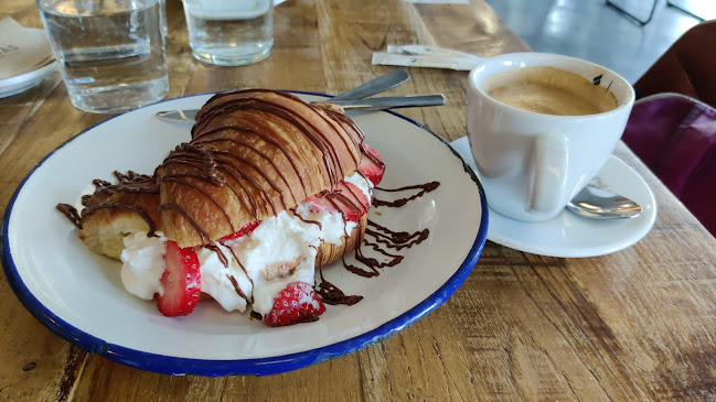 SanTomás Phone number