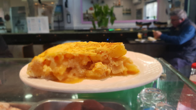 C. de la Virgen de la Novena, 58, Cdad. Lineal, 28027 Madrid