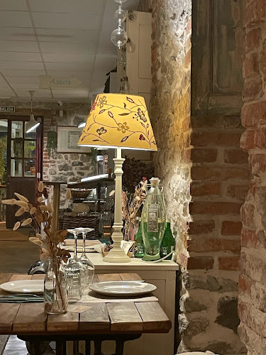 Opinii despre Casa de Comidas La Vegana în Camargo - Gastronomía y hostelería