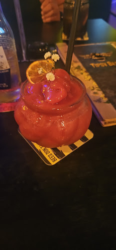 Comments and reviews of Tipsy Bee