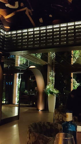 Restaurante Roostiq Marbella Phone number