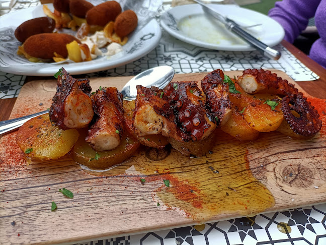 Mudejar Gastrobar Phone number