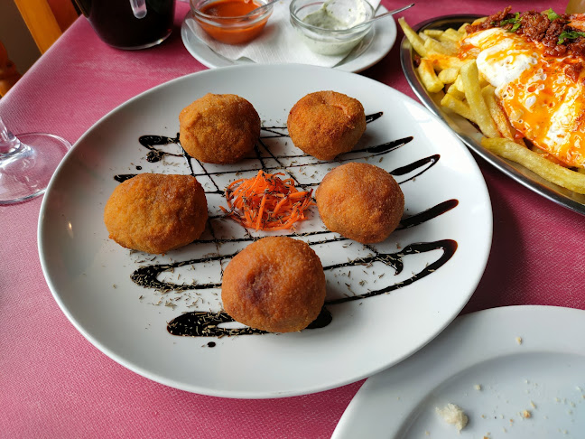 El Mirador Asador & Terraza Chill Out