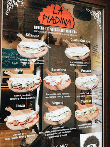 Carrer de la Santa Creu, 1, Gràcia, 08024 Barcelona