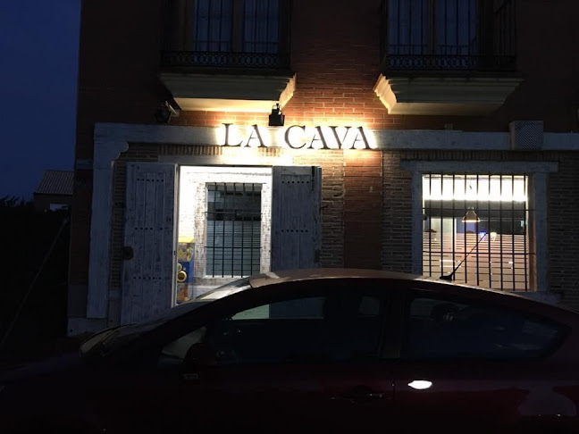 LA CAVA GRILL