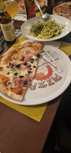 Pizzeria Que Fue? Open Times