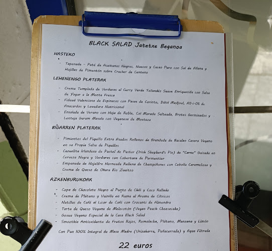 Reviews of Restaurante Vegano Black Salad Jatetxe Beganoa in Vitoria-Gasteiz - Gastronomía y hostelería