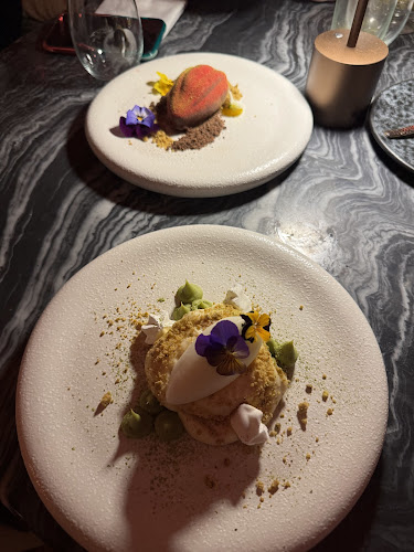 Comments and reviews of SLVJ Madrid Velazquez