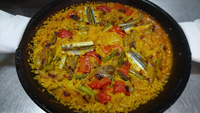 RESTAURANTE PIZZERÍA ARROCERÍA PLAZA - Gastronomía y hostelería