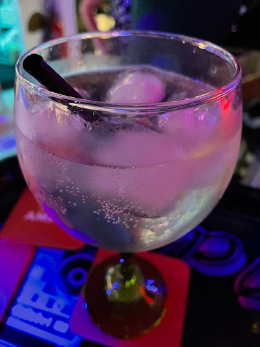 Piccadilly Music Bar - Puerto Rico