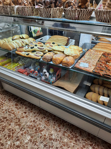 Reviews of Horno. Forn La Plaçeta in Benifaió - Gastronomía y hostelería