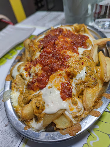 Moflete by Joe Burger Phone number