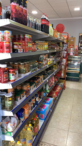 Opinii despre JR SHOP PANADERÍA Y ALIMENTACIÓN în Parador - Gastronomía y hostelería