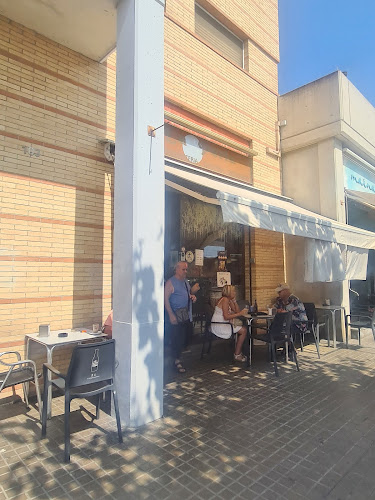 Comentarii opinii despre La Perla Montgat Fleca Cafeteria