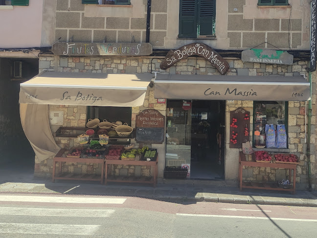 Opinii despre Sa Botiga de Can Massia în Sóller - Gastronomía y hostelería