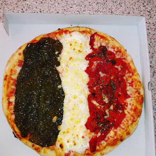 Av. Andalucía, 22, 41111 Almensilla, Sevilla