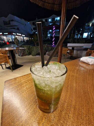 Opinii despre Surfwings în Costa Teguise - Gastronomía y hostelería