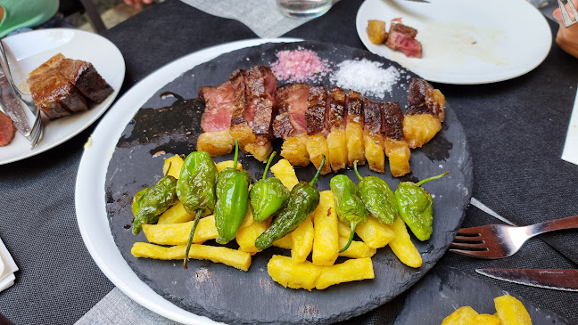 C. de Josefa Valcárcel, 10, Cdad. Lineal, 28027 Madrid