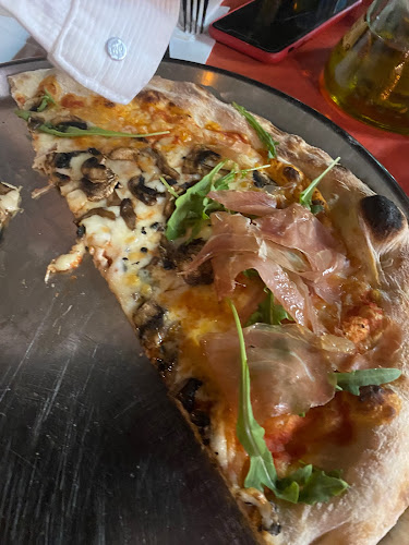 Opinii despre Pizzería Sarabanda în Chío - Gastronomía y hostelería