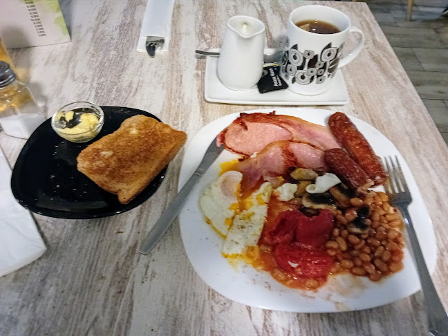 C. Manuel Fernández, 2, 29640 Fuengirola, Málaga