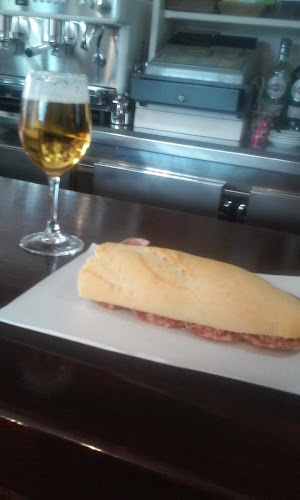 Opinii despre Bar Los Robles în Camargo - Gastronomía y hostelería