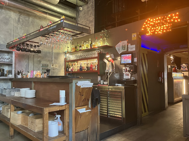 Frankie Gallo Cha Cha Cha | Pizzería Raval Phone number