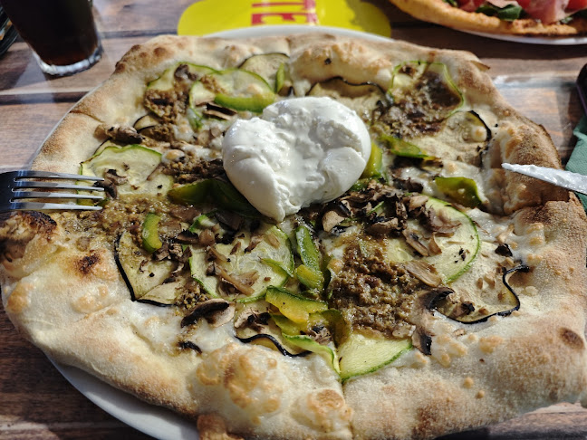 Av. del Saladar, 3 Centro Comercial Cosmo, Local 107, 35625 Morro Jable, Las Palmas