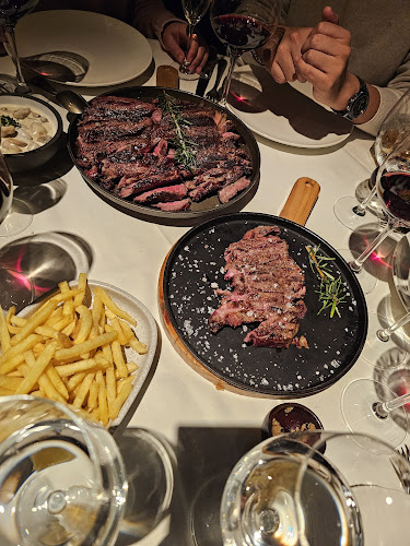 Raza Madrid Barquillo Open Times