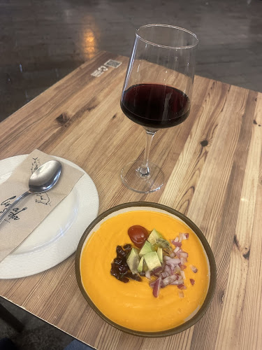 CASA MANOLO TAPAS BAR SEVILLANO - Gastronomía y hostelería