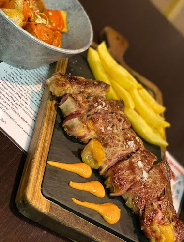 Comments and reviews of Doña Encarna