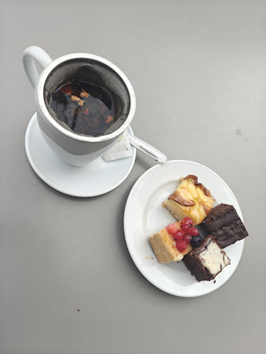 Las Palomas Phone number