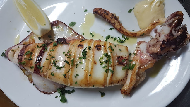 Restaurante EL TIMÓN comida mediterranea arroceria terraza frente al mar - Gastronomía y hostelería