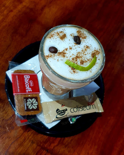 Cafetería Coliseum - Gastronomía y hostelería