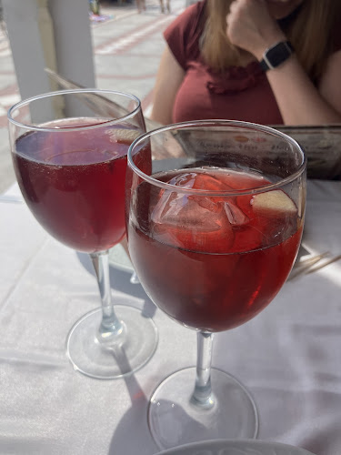 Opinii despre Restaurante Santa Ana Denis în Arroyo de La Miel - Gastronomía y hostelería